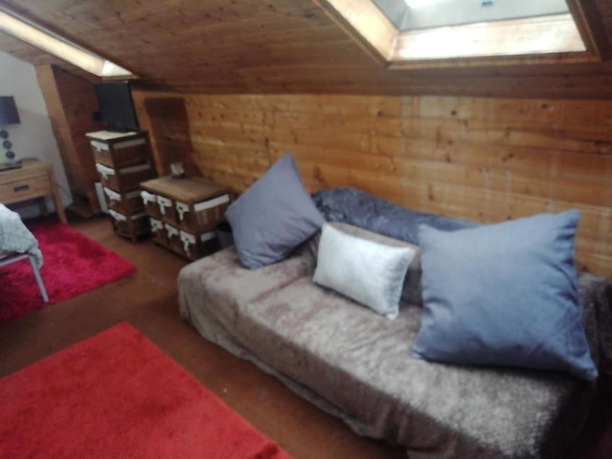 Cozy Loft In Bushey, 20 Mins By Train To Euston London Lägenhet Exteriör bild